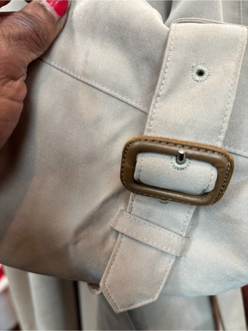 Burberry Beige Double-Breasted Trench Coat with Belt - Picture 6 of 14